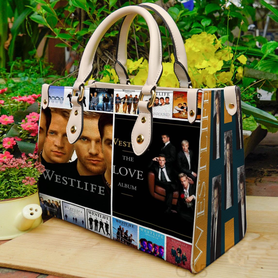 BAG white1 8 4