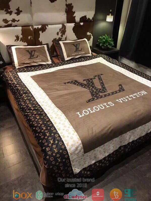 Louis Vuitton Brown White Quilt Bedding Set