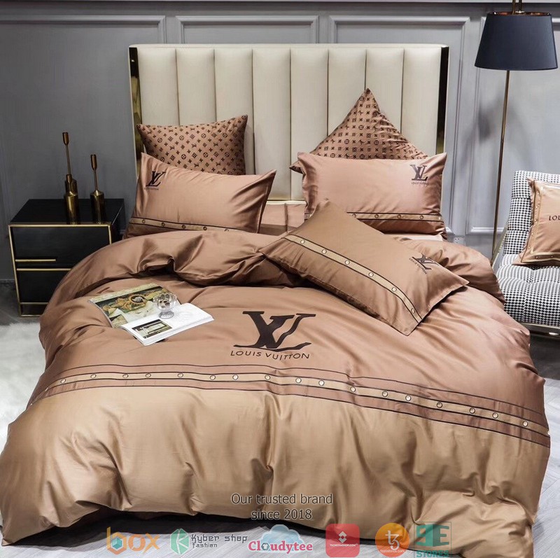 Louis Vuitton Pink Quilt Bedding Set