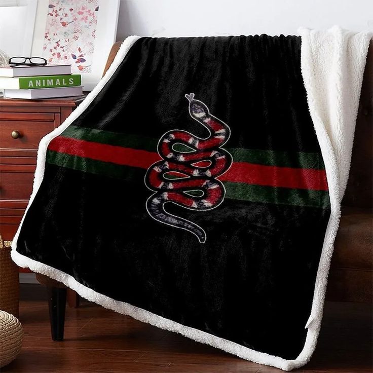 gucci red snake black luxury brand premium blanket fleece home decor