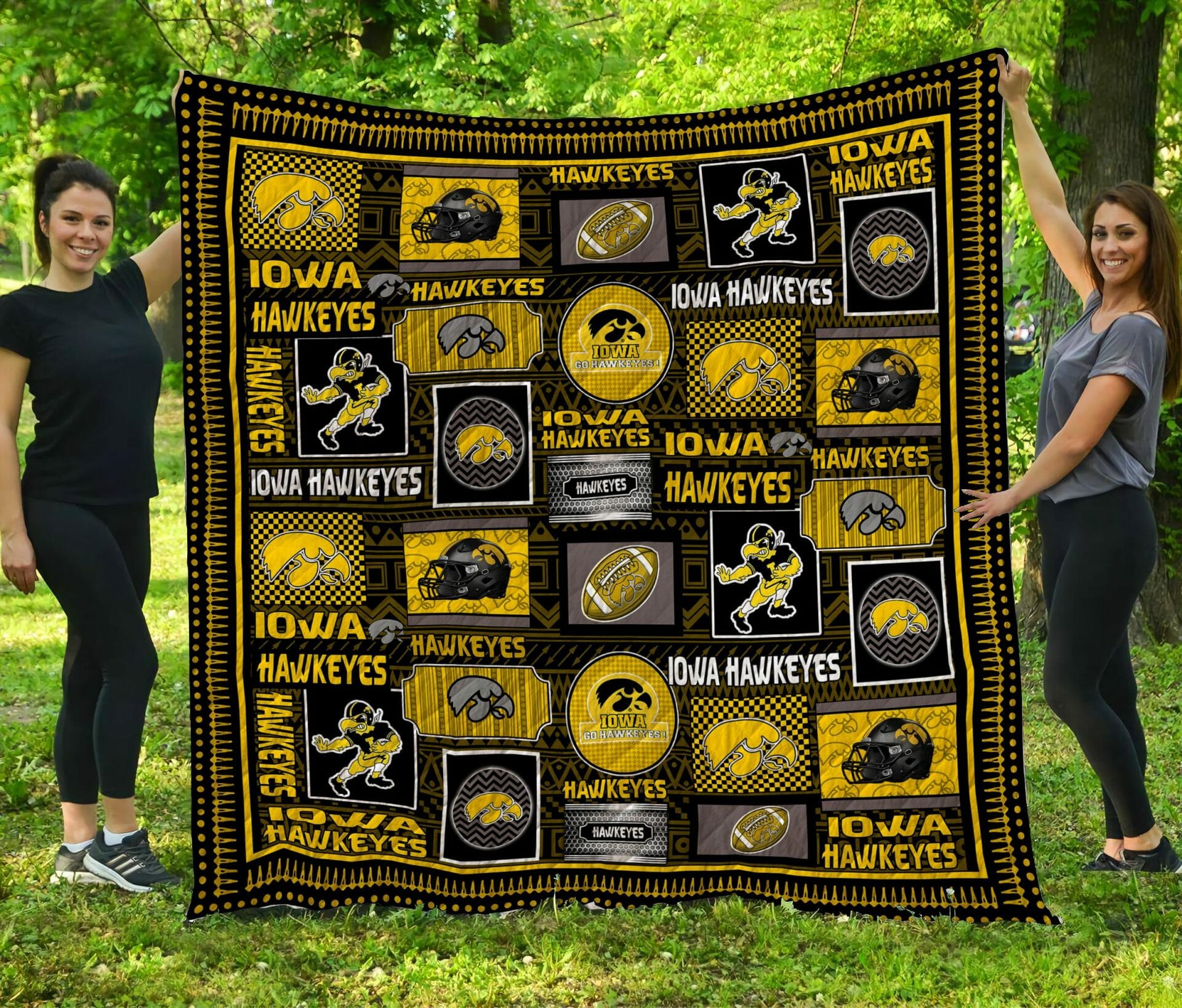 ncaa iowa hawkeyes gold black quilt fleece blanket wfqf227 tlfvc