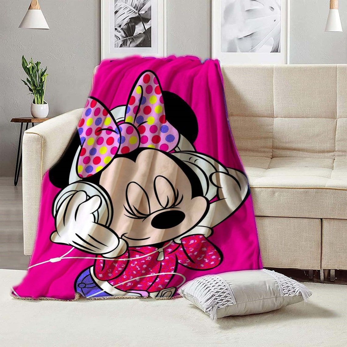 Cartoon Custom Name Cute Blanket Personalized Creative Disney Minnie Blanket Baby Birthday Gift Home Decor 0 1