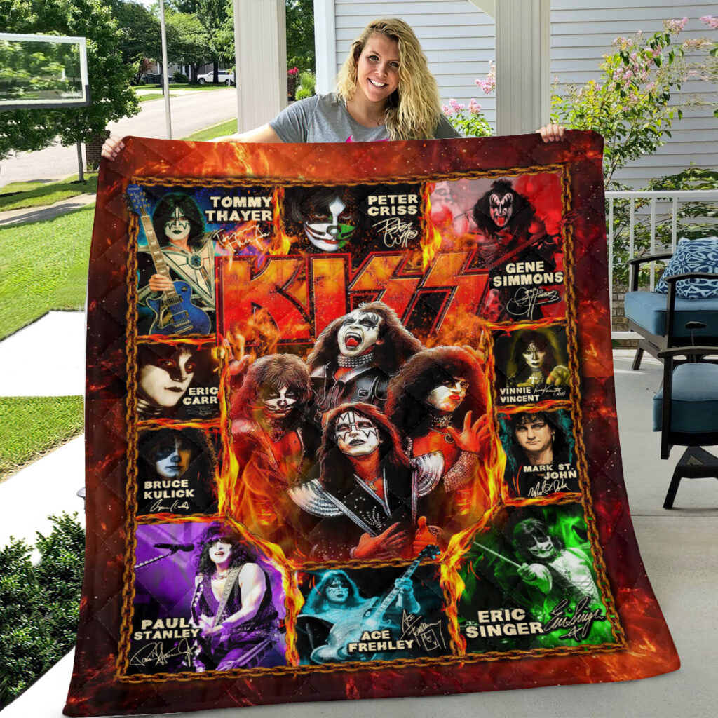 GNE2326 KISS Quilt Blanket GNE PANH 1 1024x1024 1