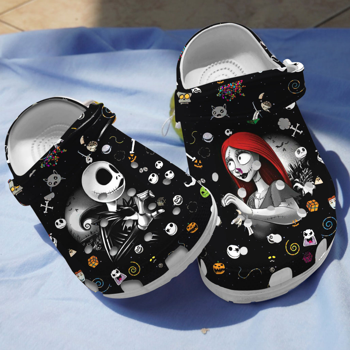 GNY2209211ch crocs1