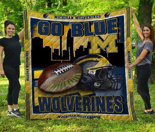 Go Blue Michigan Wolverine Quilt Blanket Bedding Set 0