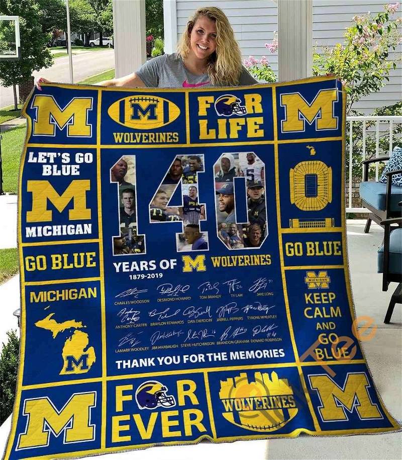 Michigan Wolverines Quilt Blanket Bedding Set 0