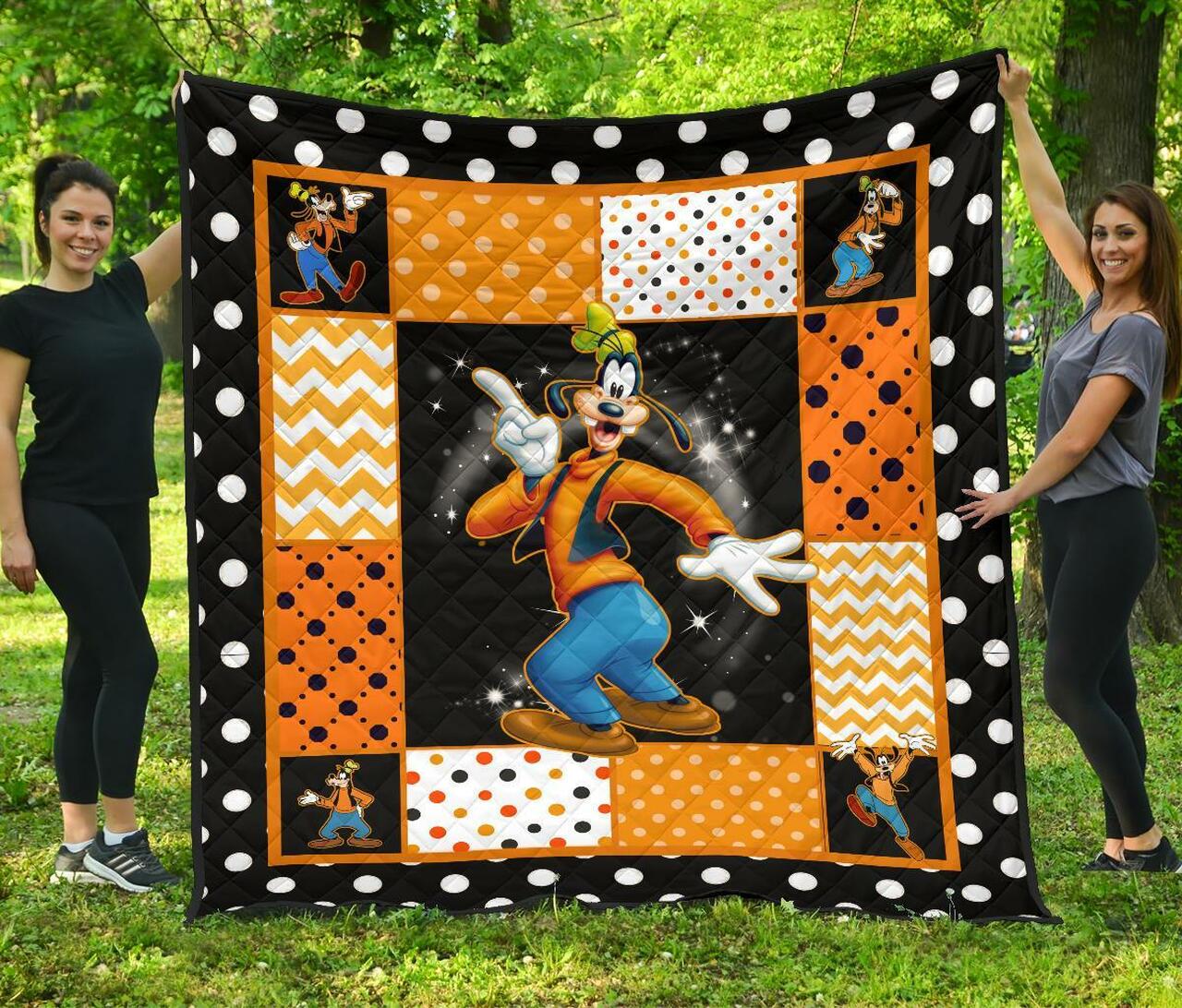 Personalized Goofy Cartoon Quilt Bedding Set for Home Decoration and Family Gifts 0