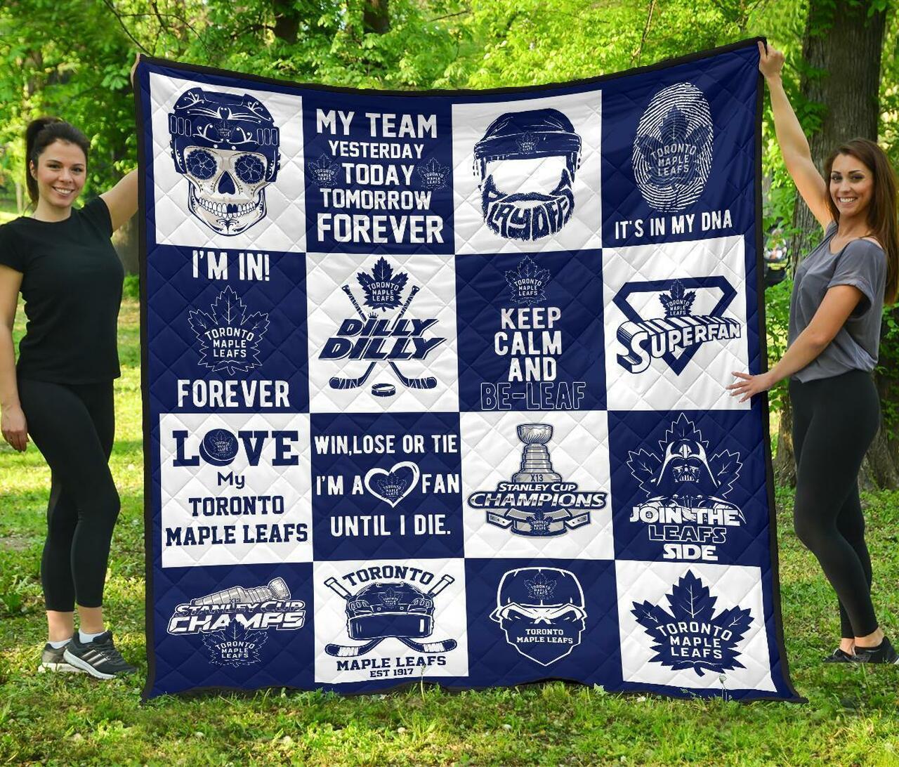 Personalized Toronto Maple Leafs Fan Gift Idea Quilt Bedding Set Bedroom Decor and Gifts for Family 0