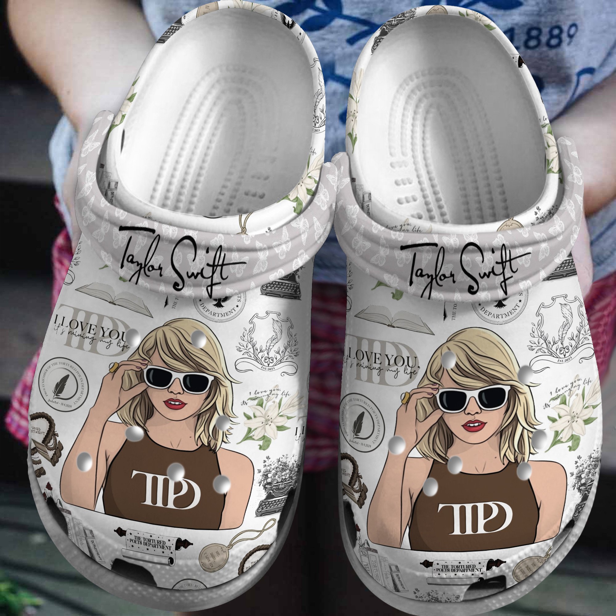 Taylor Swift Clogs Designbycrocodile.com