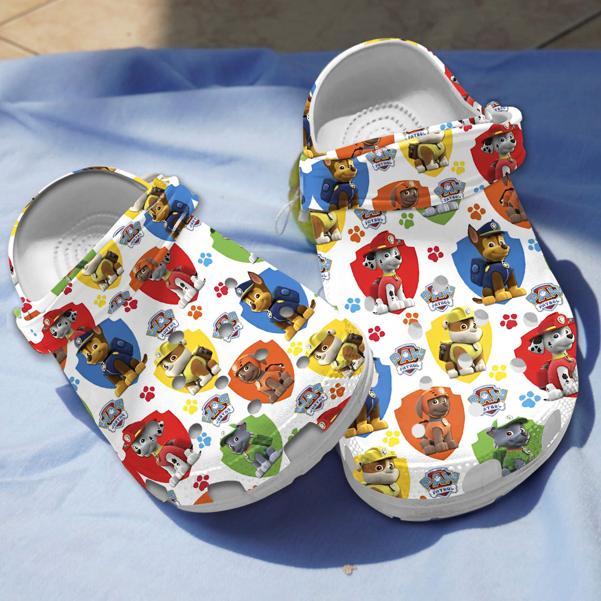 breathable and lightweight crocs paw patrol clogs q3enk
