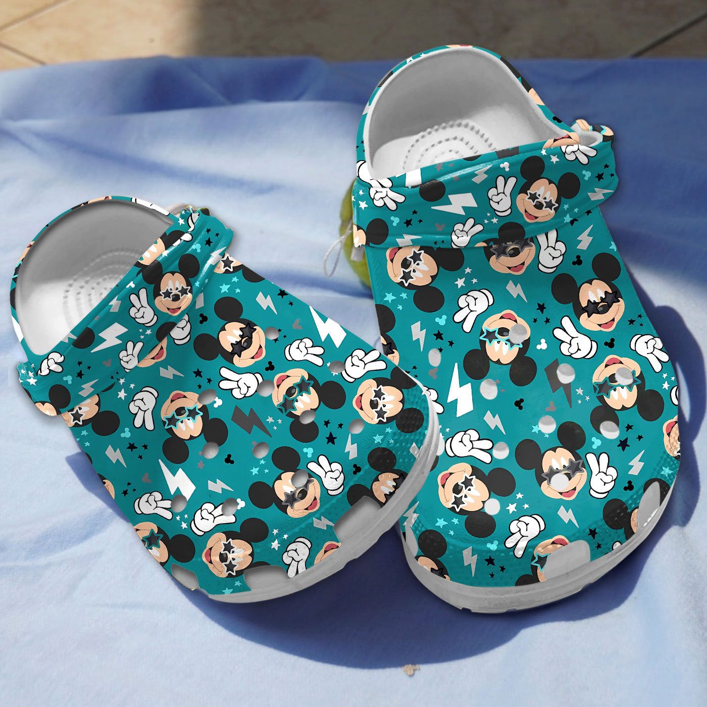 cool green shoes say hi with mickey mouse clogs for kids and adults 5vrlv