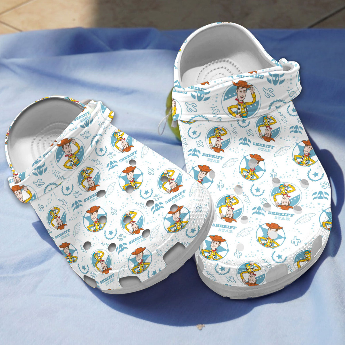 cute cartoon character woody toy story white clogs tli0i