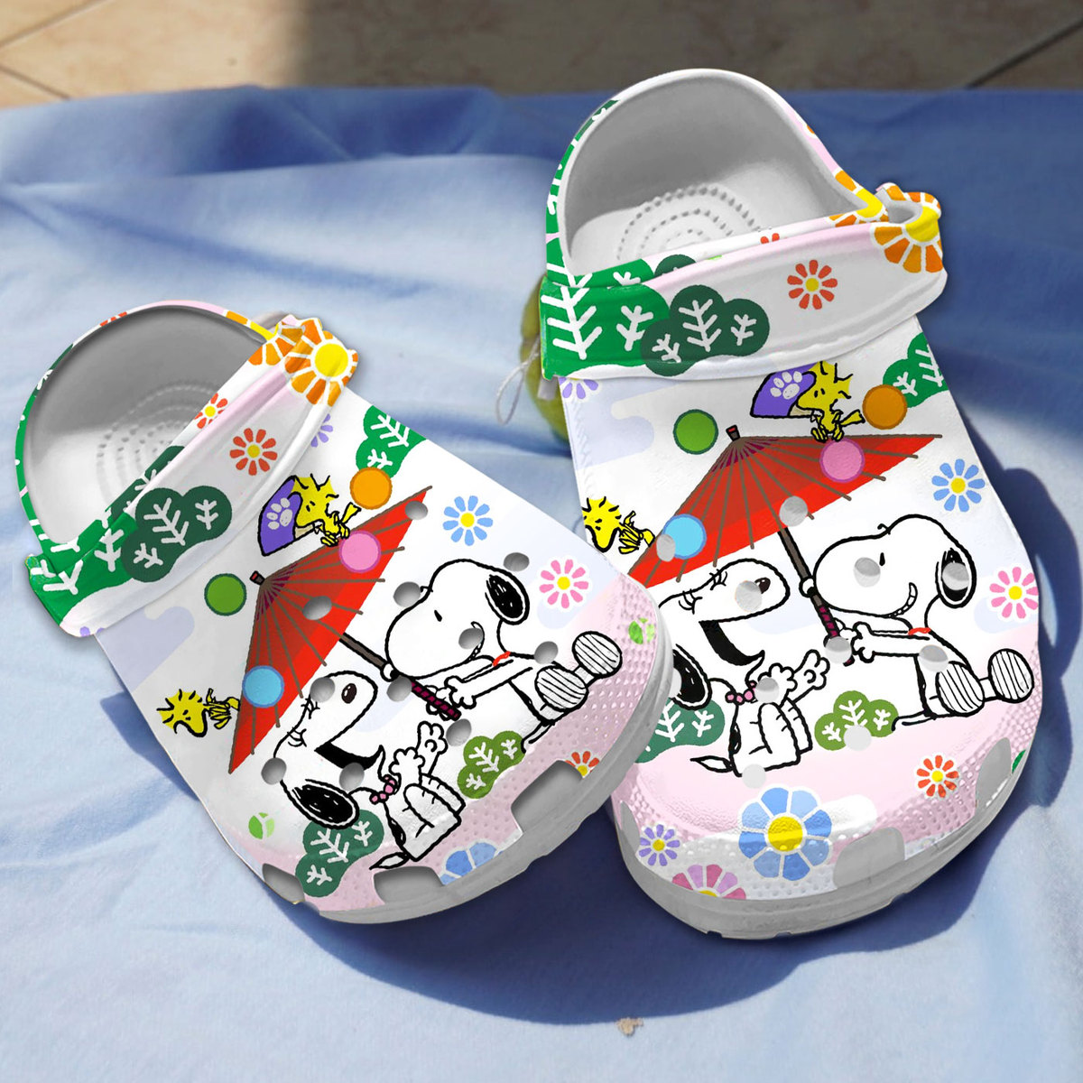 eye catching crocs snoopy and belle crocs for kids and adults 26ph0