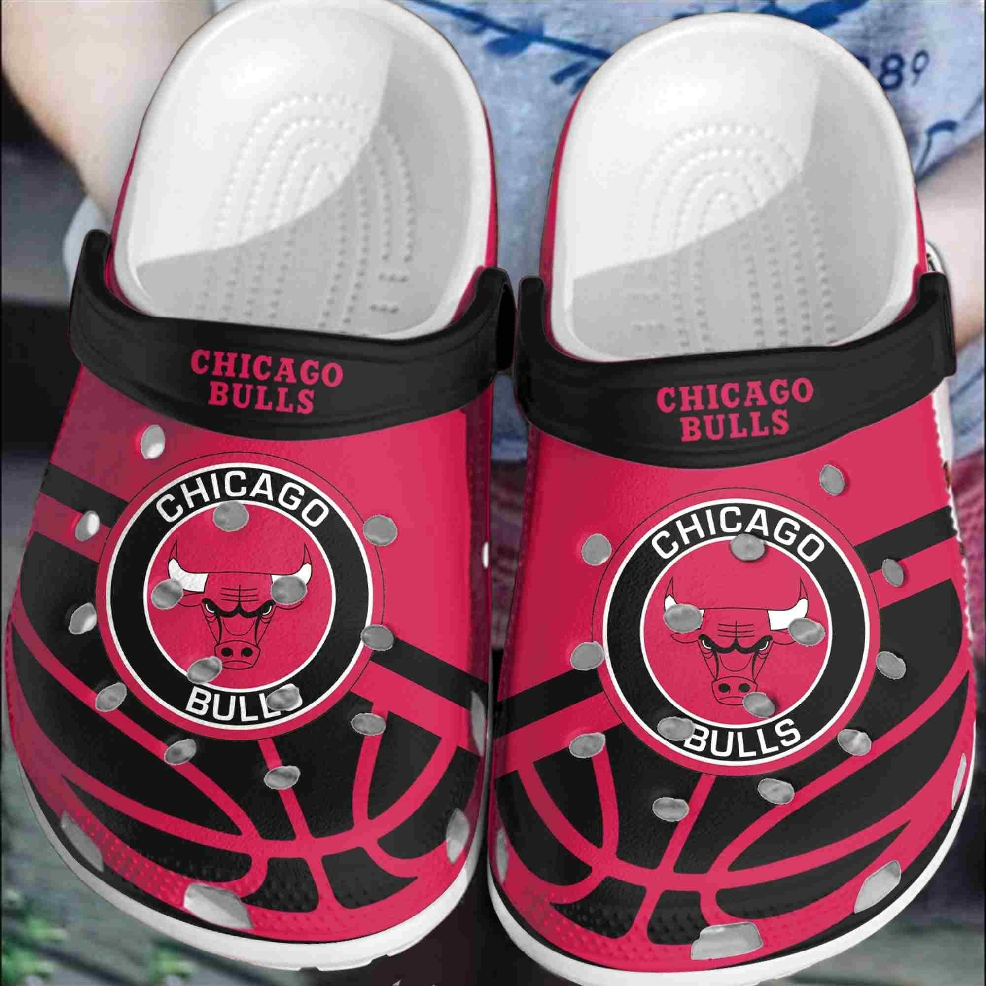 footwearmerch chicago bulls basketball club crocs comfortable shoes clogs crocband for men women qvzkc