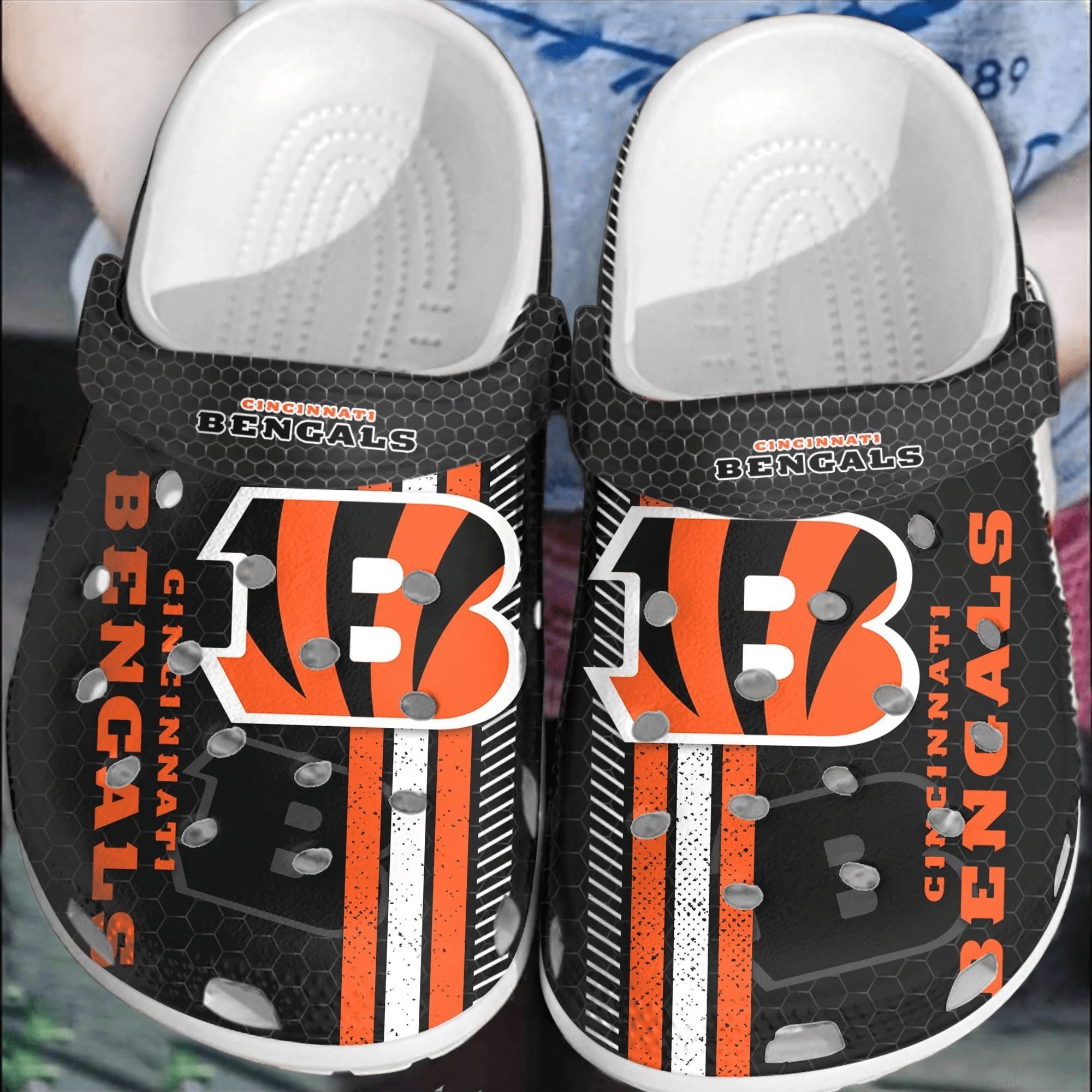footwearmerch nfl cincinnati bengals football crocband crocs comfortable clogs shoes for men women yl9np