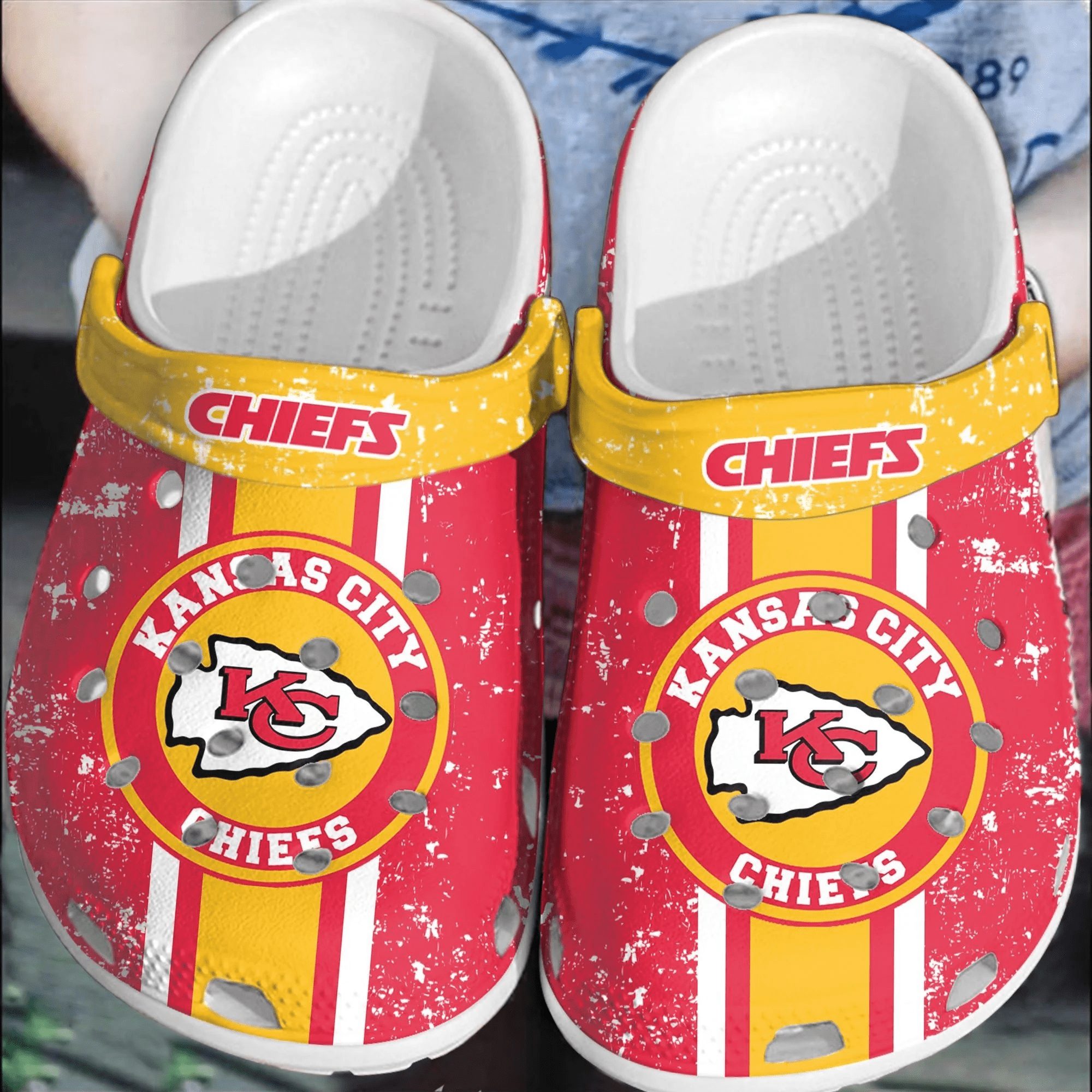 footwearmerch nfl kc chiefs football crocband comfortable clogs shoes for men women xtl7b
