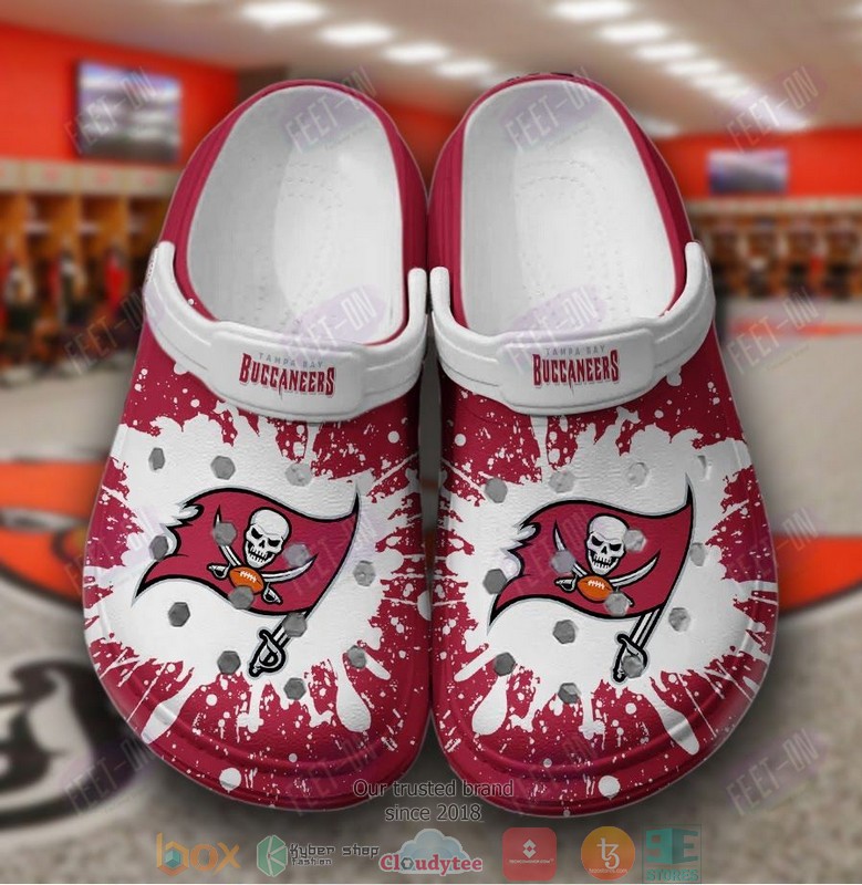 footwearmerch tampa bay buccaneers nfl sport crocs crocband clogs shoes comfortable for men women and kids a3rom