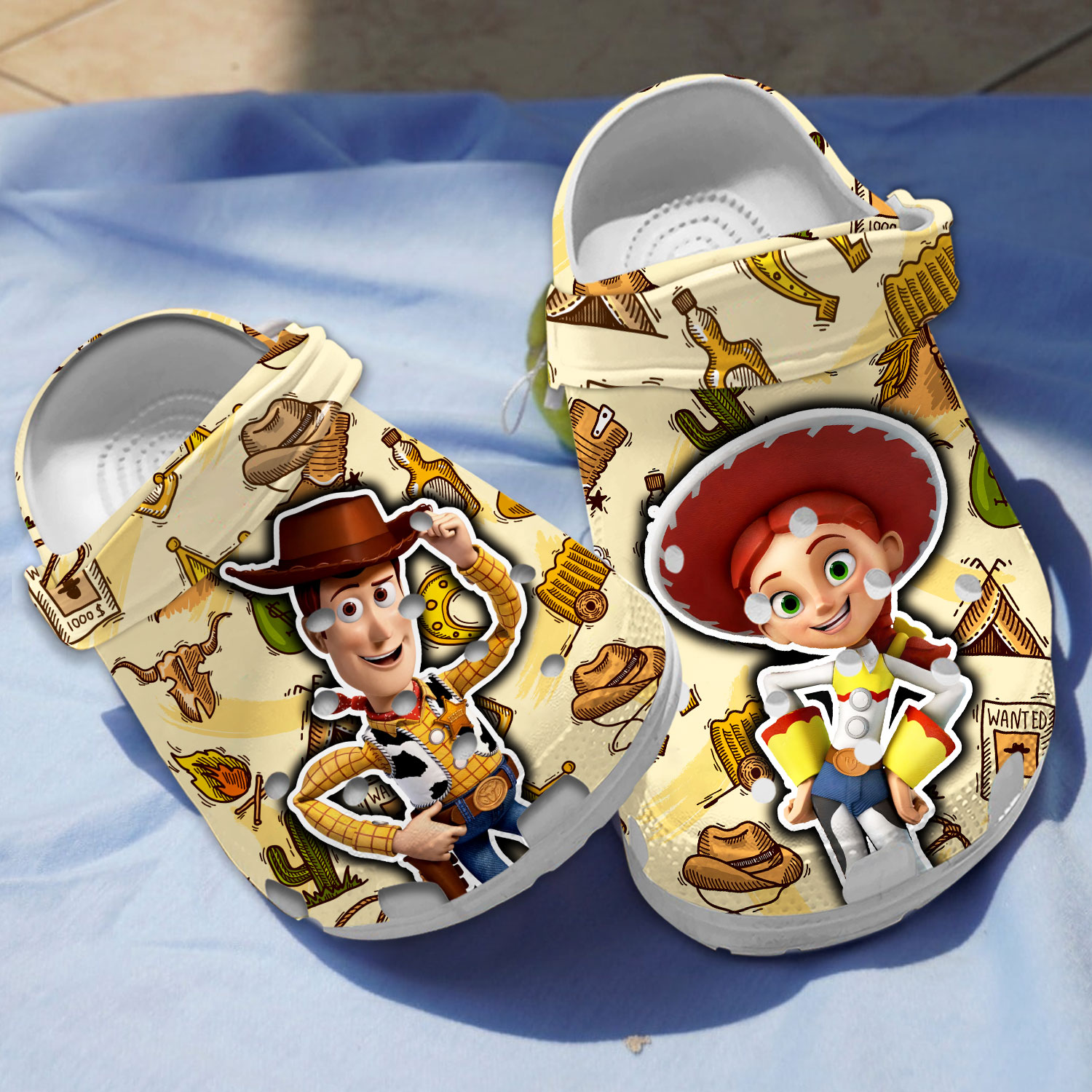 lightweight yellow sandals toy story woody and jessie cartoon clogs elf2q