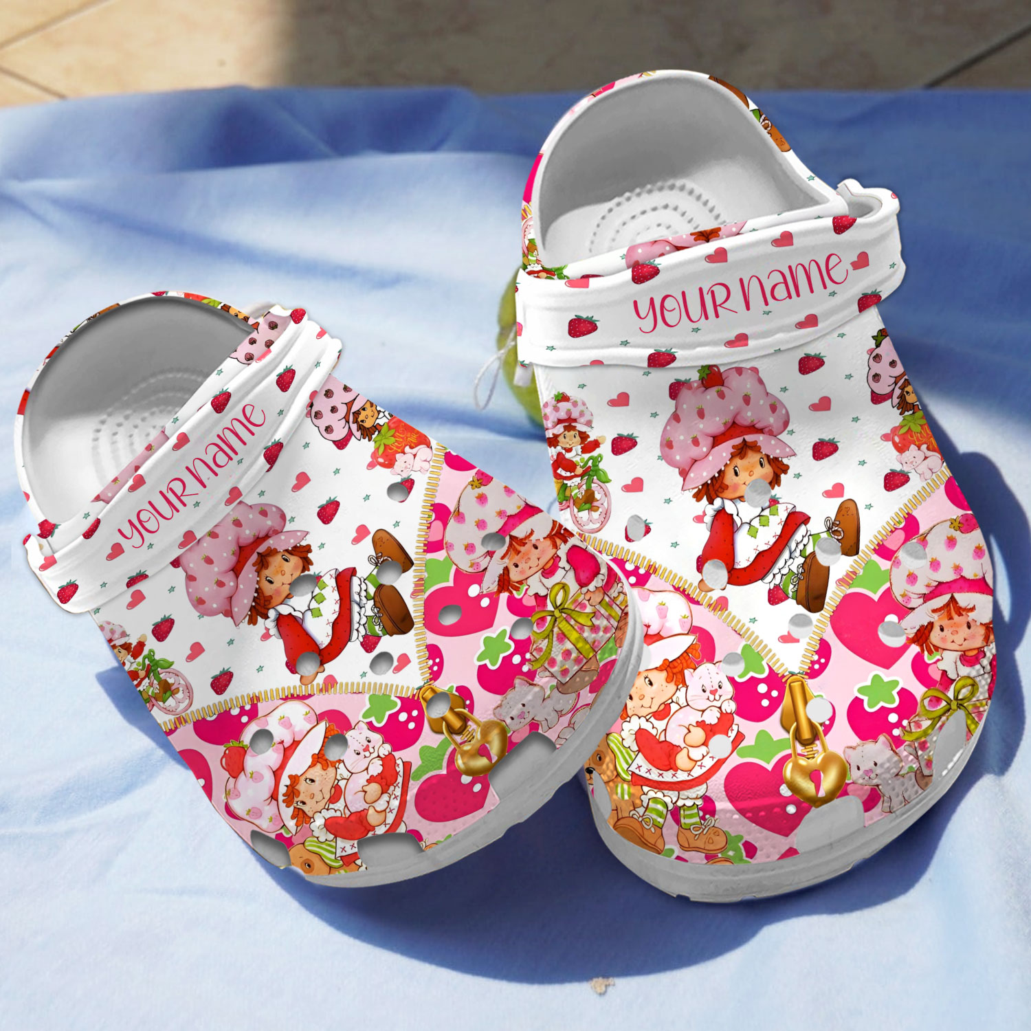 limited edition strawberry shortcake cartoon clogs 438gr