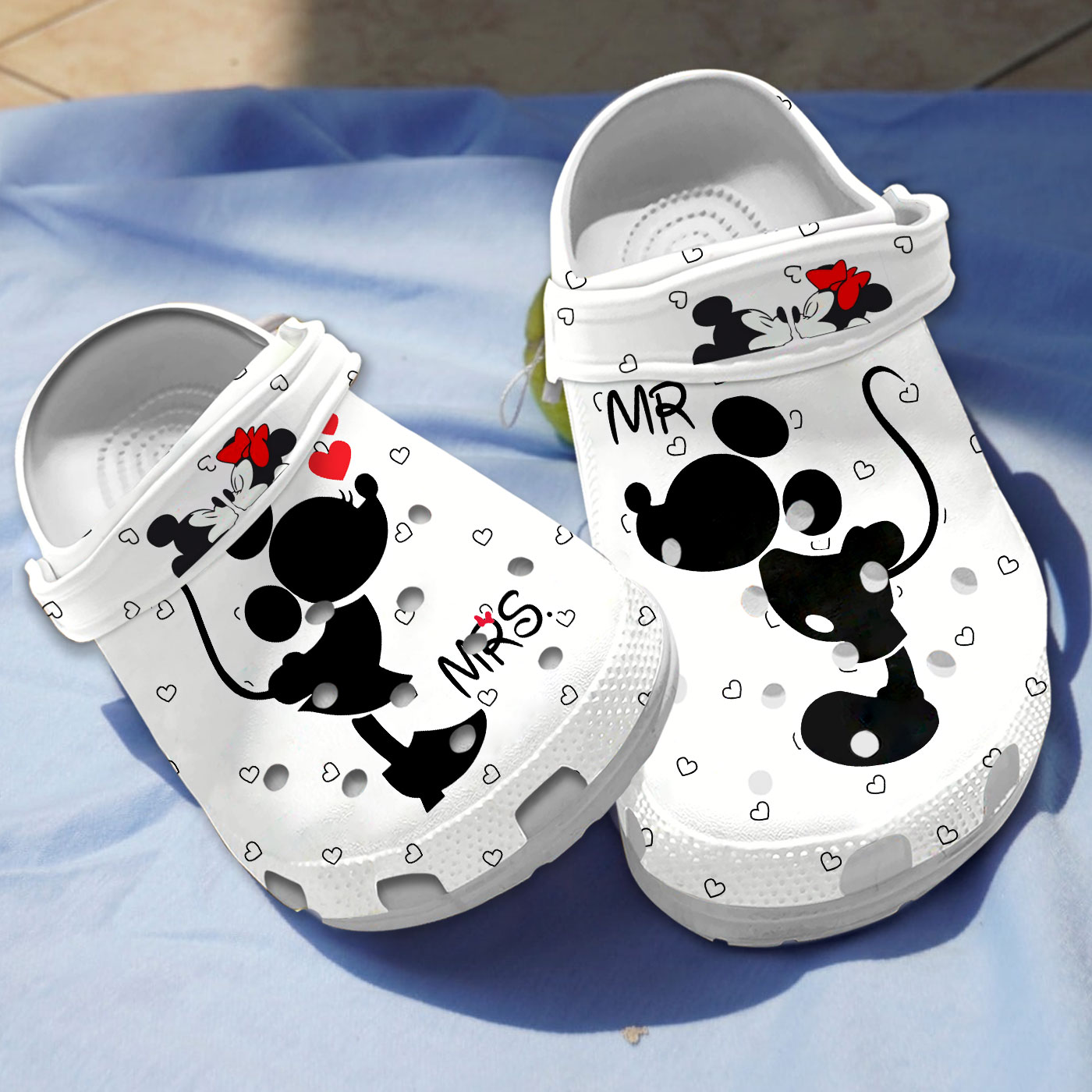 lovely mickey and minnie mrs 26 mr classic white clogs 13kbi
