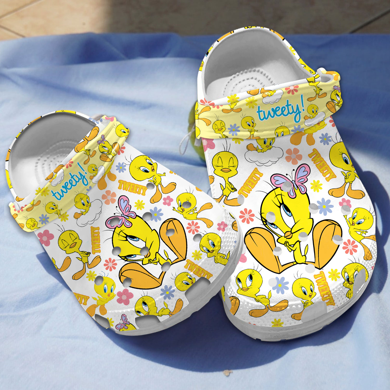 lovely tweety bird cartoon clogs for kids and adults cxjk6