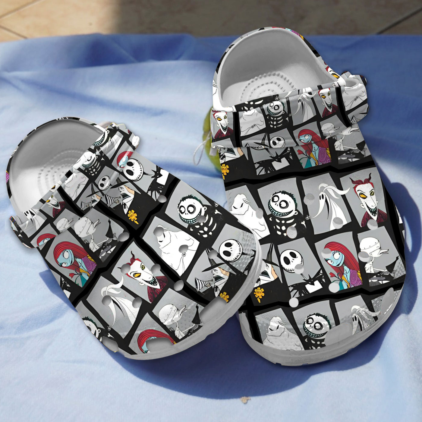 nightmare before chirstmas characters movie clogs 16olw