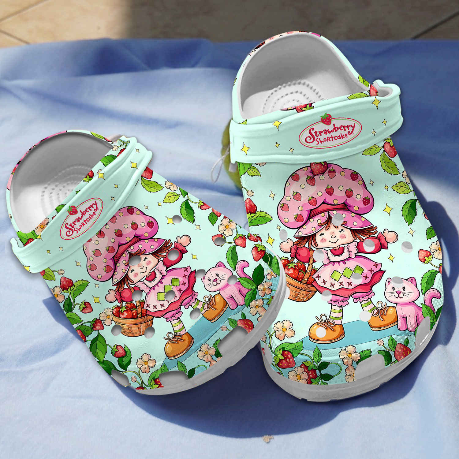 unique design funny strawberry shortcake cartoon clogs e3ort