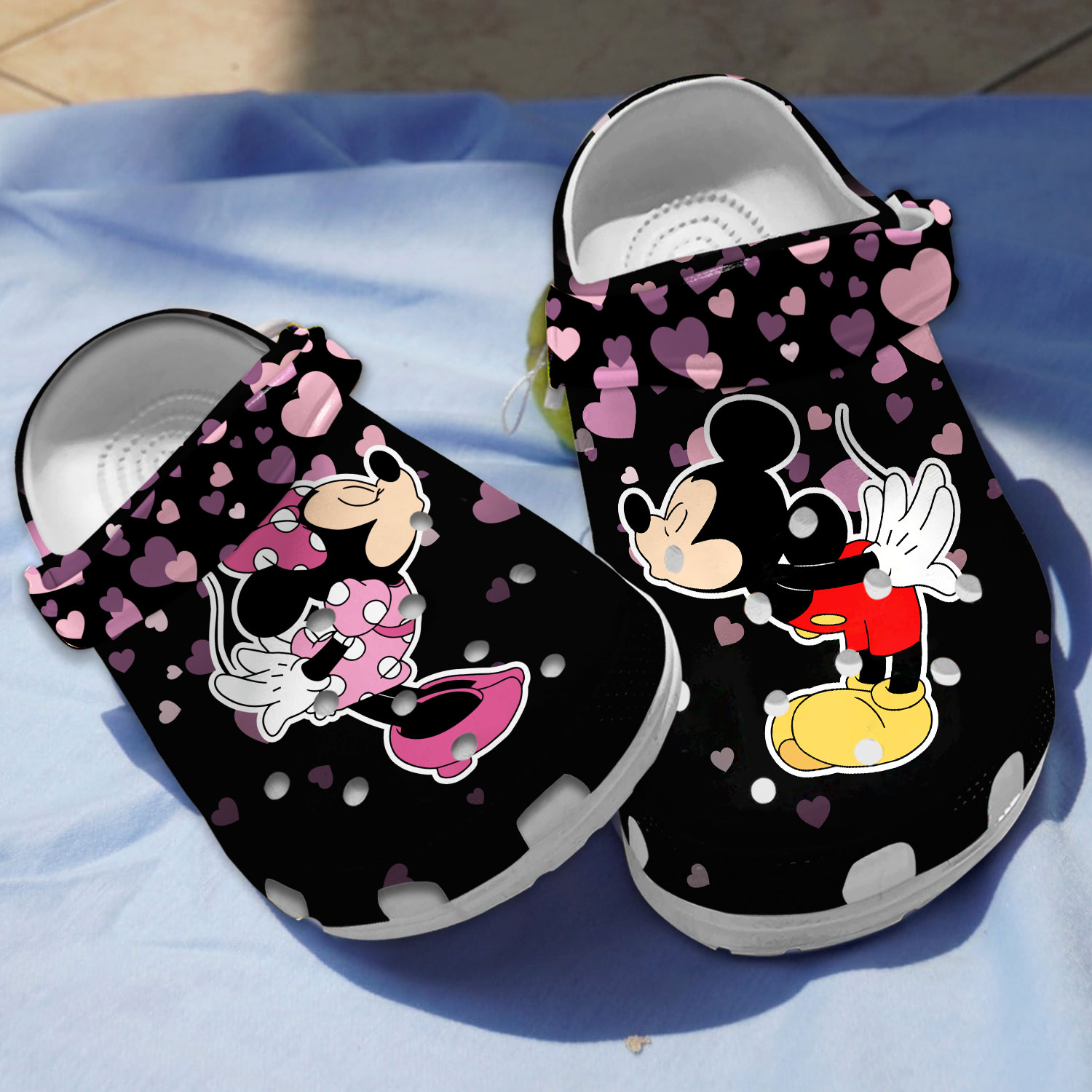 water proof black sandals mickey kissing minnie cartoon clogs fast shipping worldwide jybwu