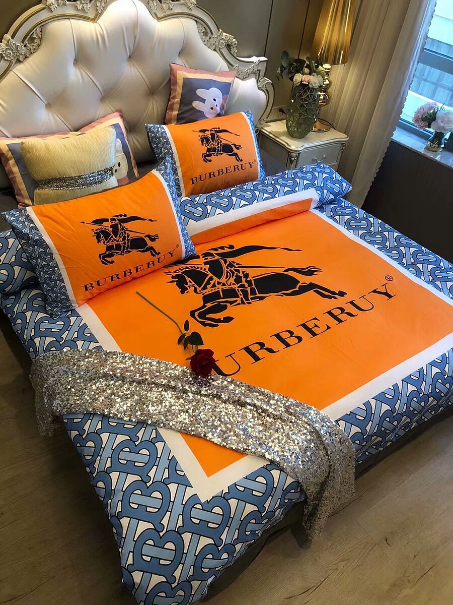 133084609280708869 hermes bedding sets 4pcs 454222 ba852fcf 7f1e 40a4 9159 05b157df3b67 1024x1024@2x