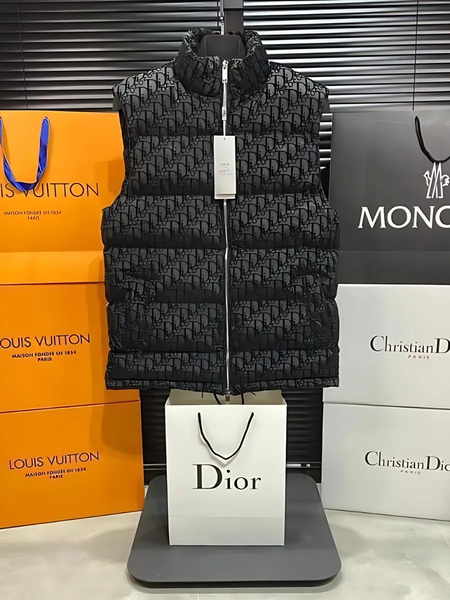 Luxurious2BPremium2BC.DIOR2BSleeveless2BDown2BJacket2BM0508103 11zon LEQrU Luxurious2BPremium2BC.DIOR2BSleeveless2BDown2BJacket2BM0508103 11zon LEQrU
