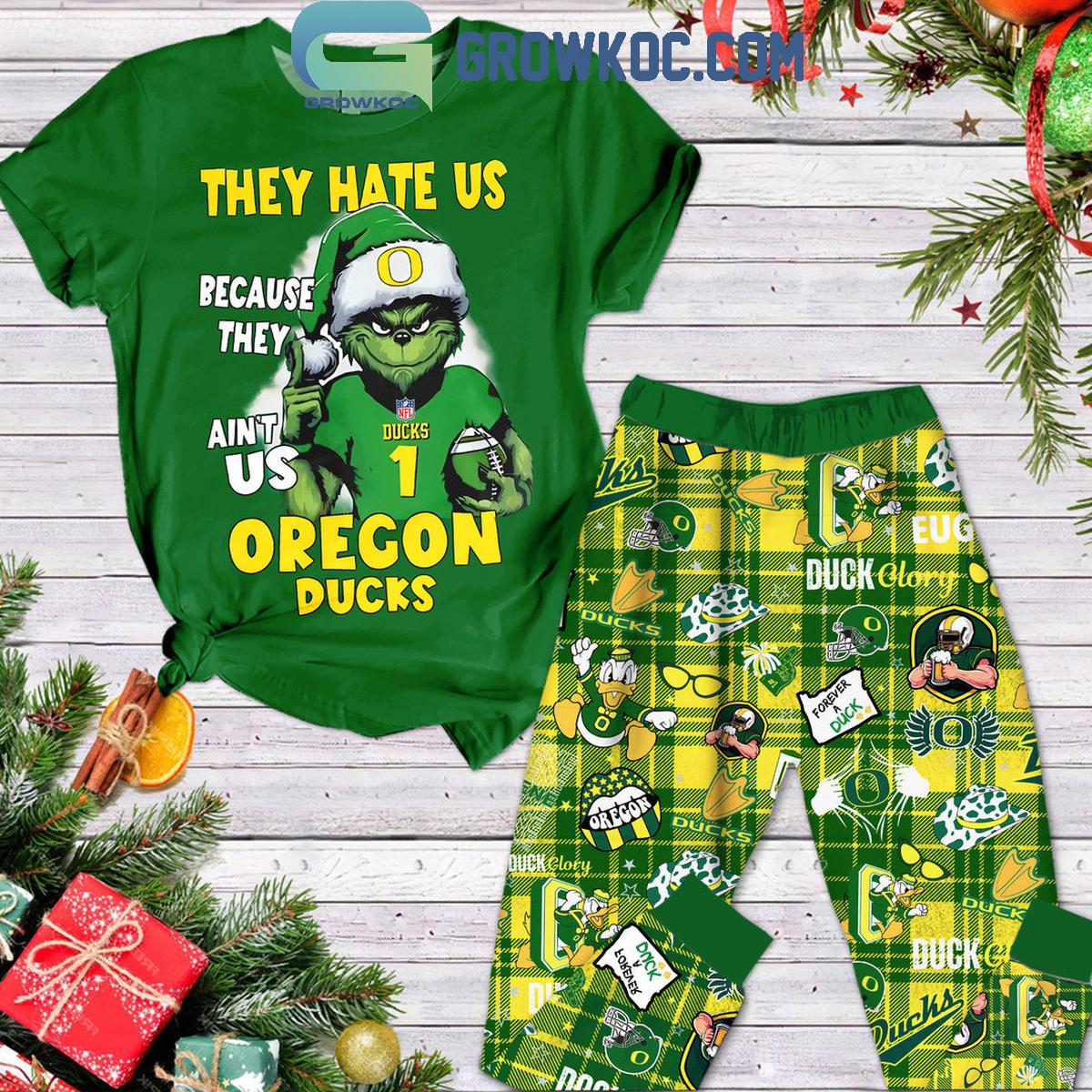 Oregon Ducks The Hate US Cause They Aint Us Xmas Grinch Fleece Pajamas Set 1 usZo9