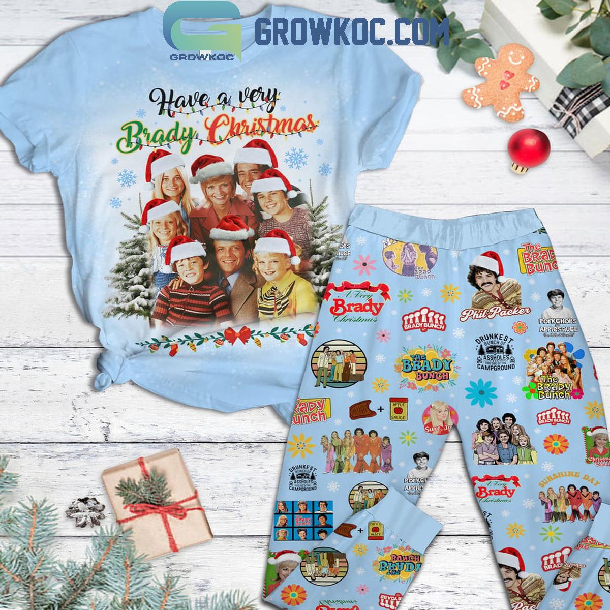 The Brady Bunch Have A Very Brady Christmas Fleece Pajamas Set 1 2ogyU