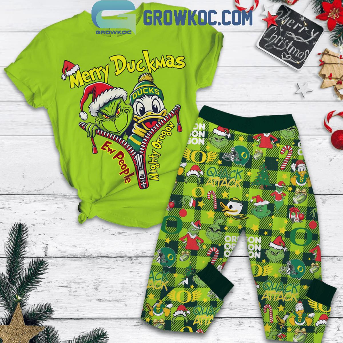 The Grinch Oregon Ducks Mighty Oregon Christmas Fleece Pajamas Set 1 DUHzF