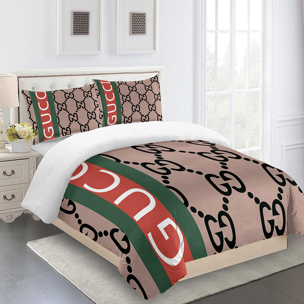 guccibeddingsetbeigeredgreenLuxurybedsheets 86193086 efa4 4efe 8e6e dc72eac658d2 1024x1024@2x
