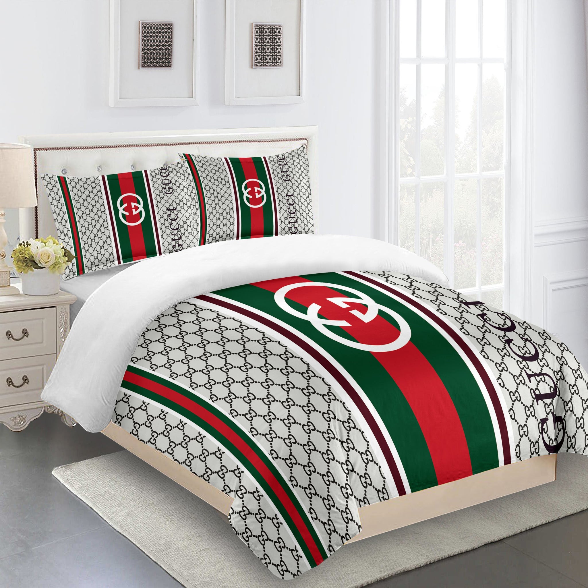 guccibeddingsetitalywhiteandblackLuxurybedsheets 1024x1024@2x