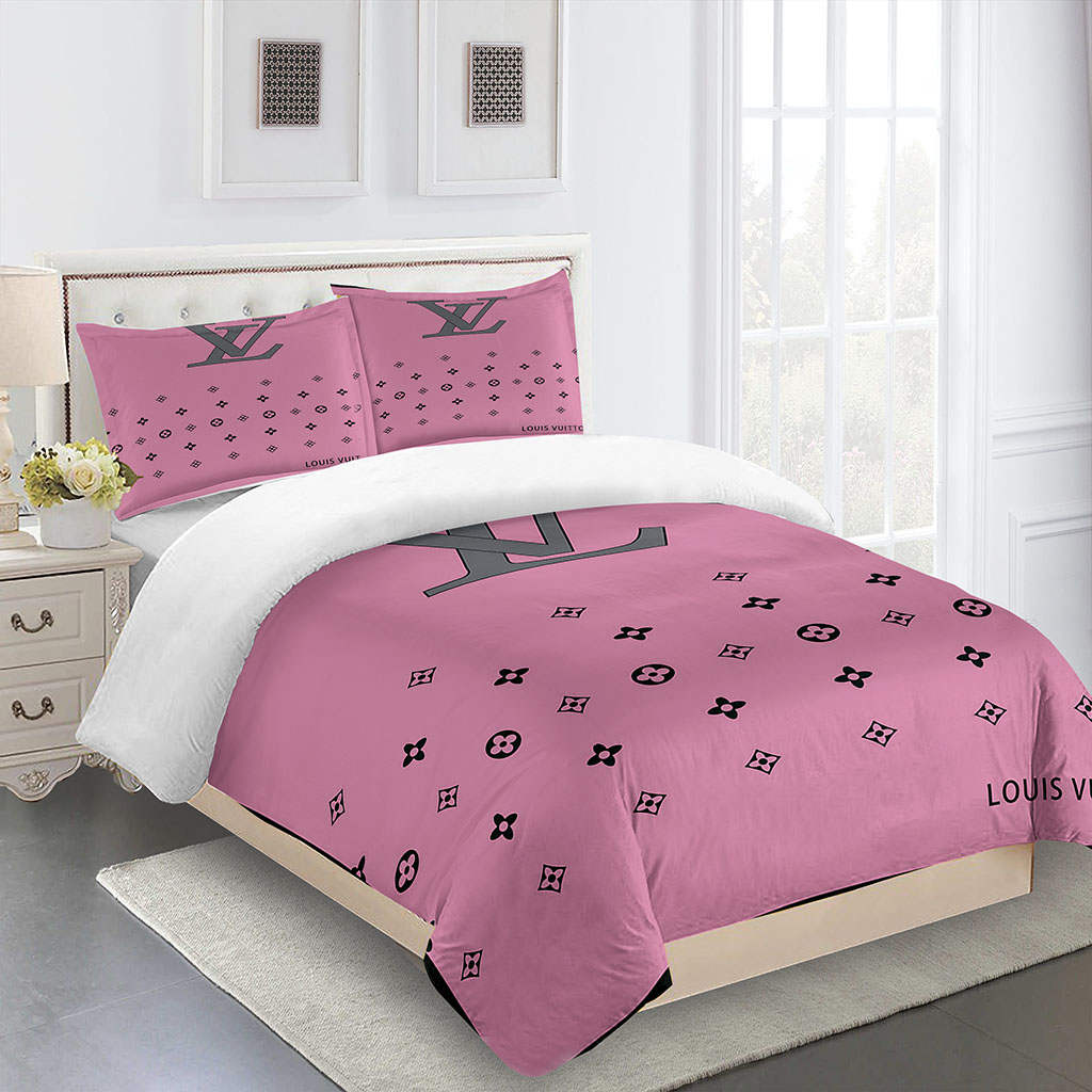 louisVuittonBedsetPink c235b7a9 6929 4302 8f64 9033cc03b117 1024x1024@2x