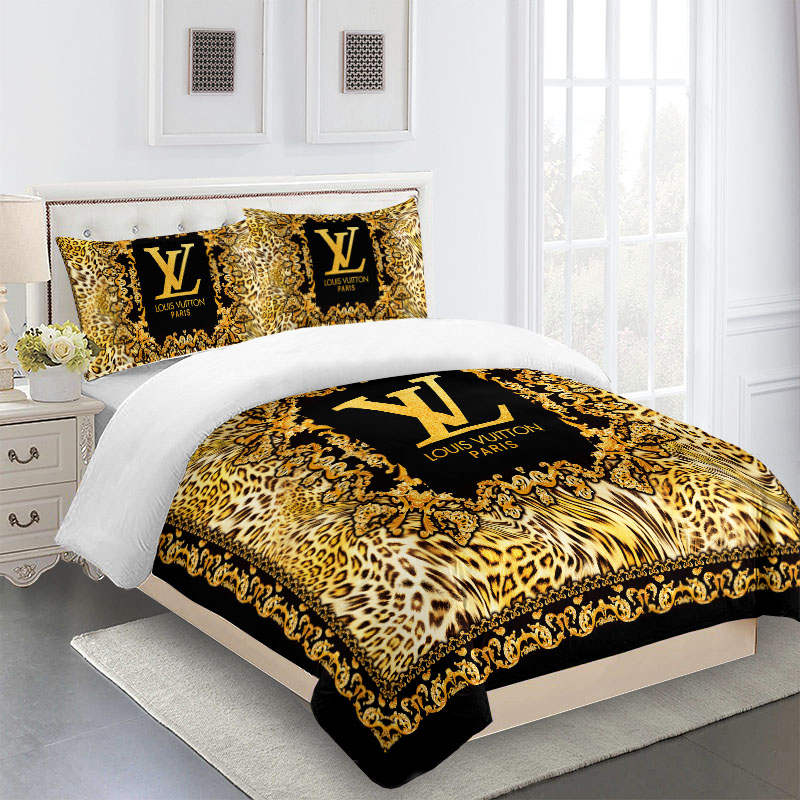 louisVuittoncomfortersetTigger 52a1a4c6 49ad 4e89 8571 edb625b17acb 1024x1024@2x