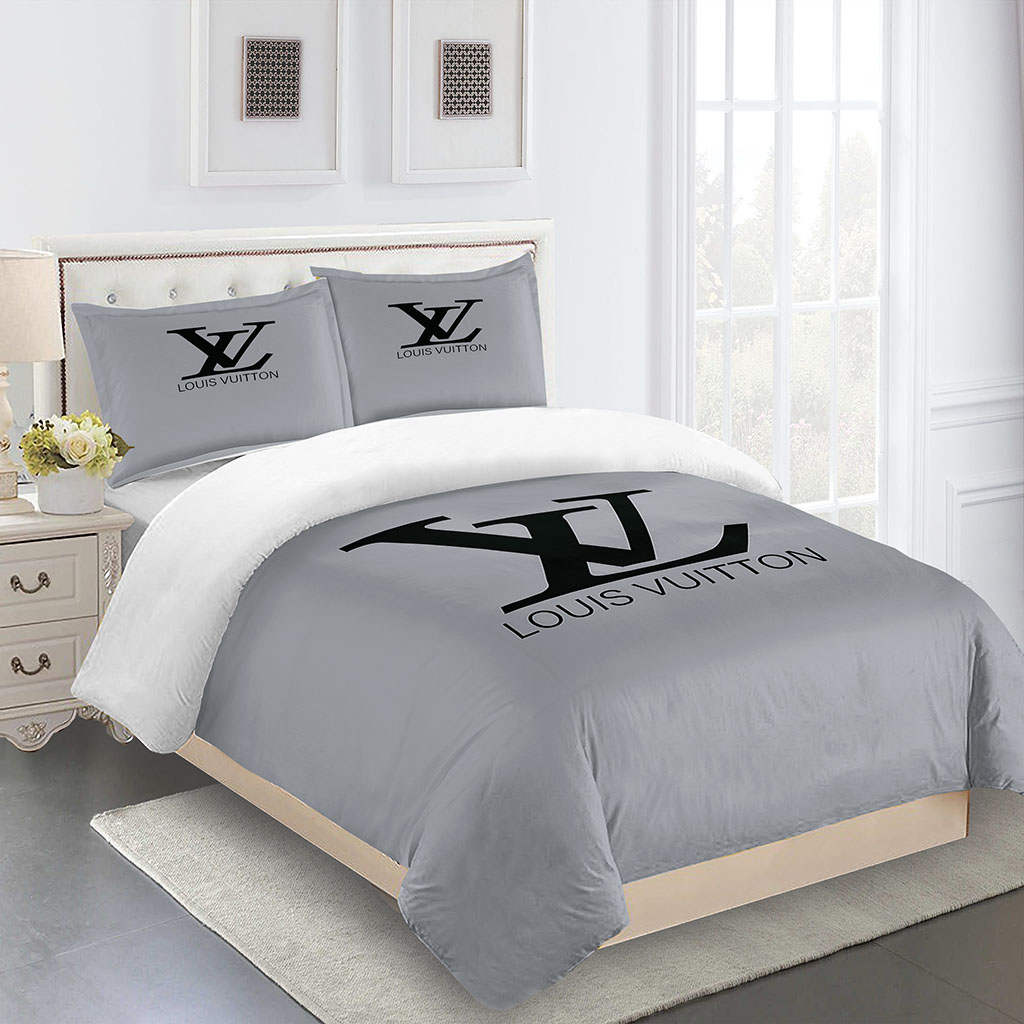 louisVuittoncomfortersetgraylogoblack 06a5c7e6 5091 4221 abab 89f63a4c9919 1024x1024@2x