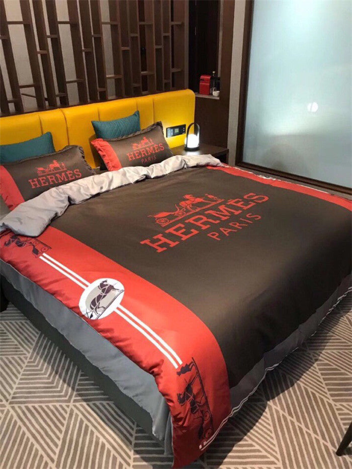 s 770775 hermes bedding 12e424e0 358d 41b2 8e47 9ee43e57a7d2 1024x1024@2x